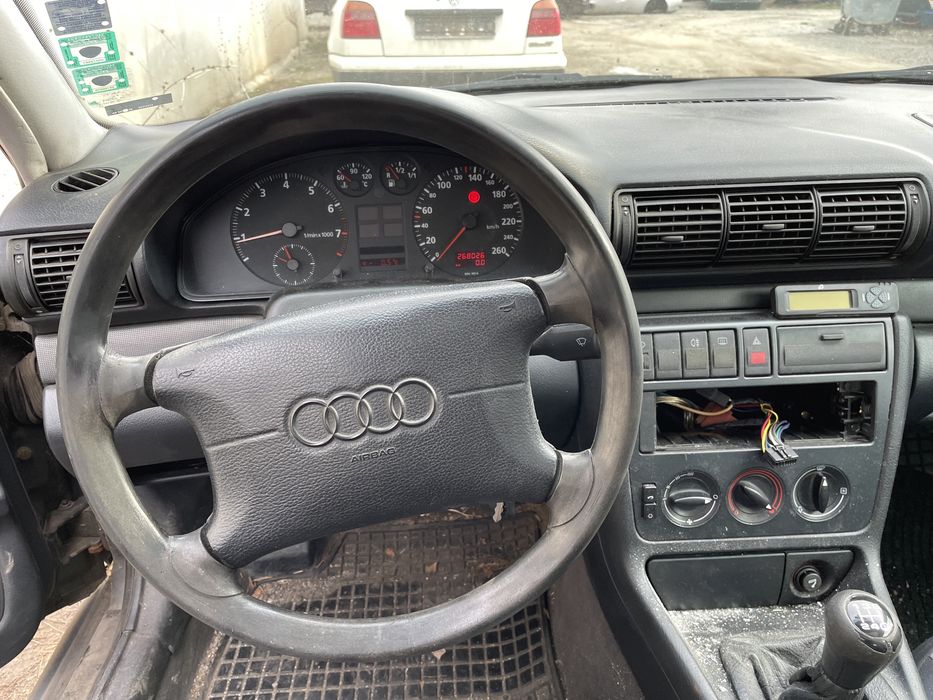 Ауди А4 б5 1.6 100кс 1996г На Части