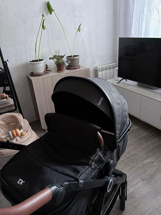 Продам коляску реалтному покупателю торг