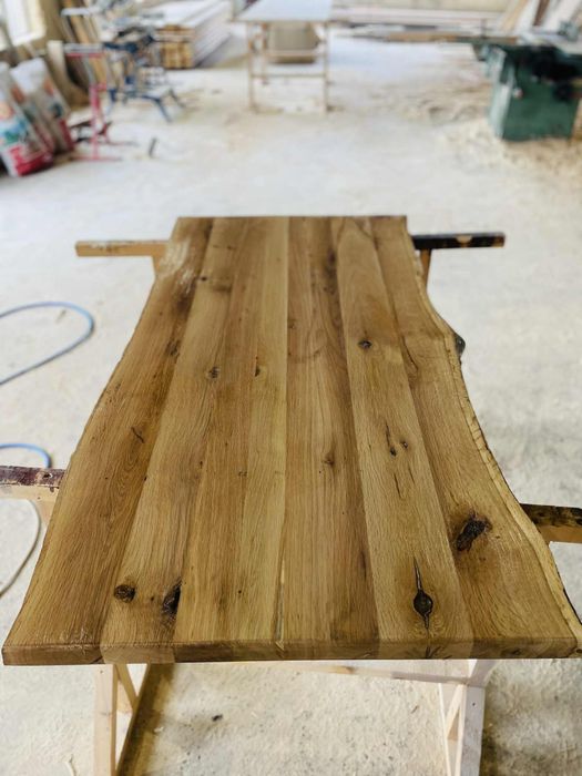 Плот за маса от масив