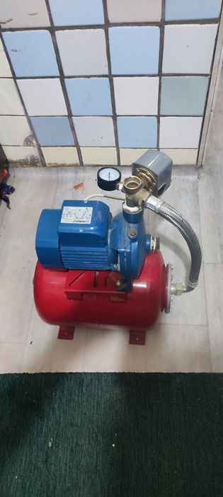 Насос  водяной..