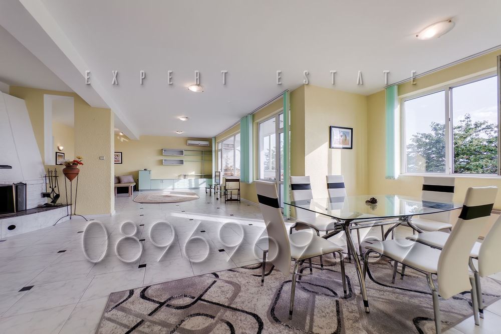 Продава се Четиристаен апартамент в Варна, Бриз - 240 кв.м за 1000 €/кв.м - Снимка #1