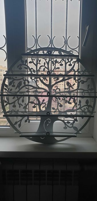 Полки для лаков б/у в хорошем состоянии