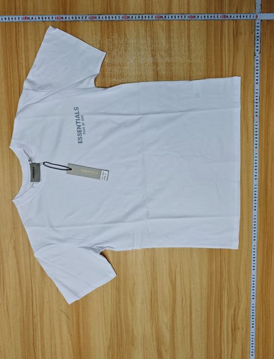 Essentials fear of god tee