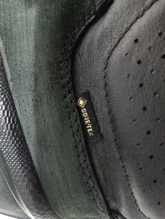 44 Ghete Ecco Biom Gore-tex masura 44