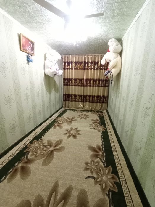 Срочно сотаман 2-4-56да 3-хоналик уйимни 1-этаж панельный подвали бор.