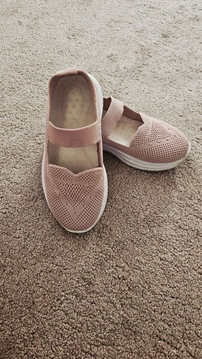 Обувь для девочки 28-30 размер