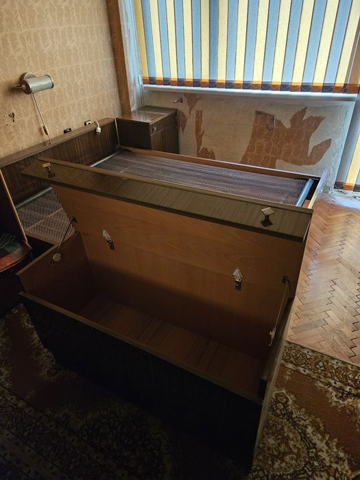 Ракла и Рамка от спалня от масивно дърво