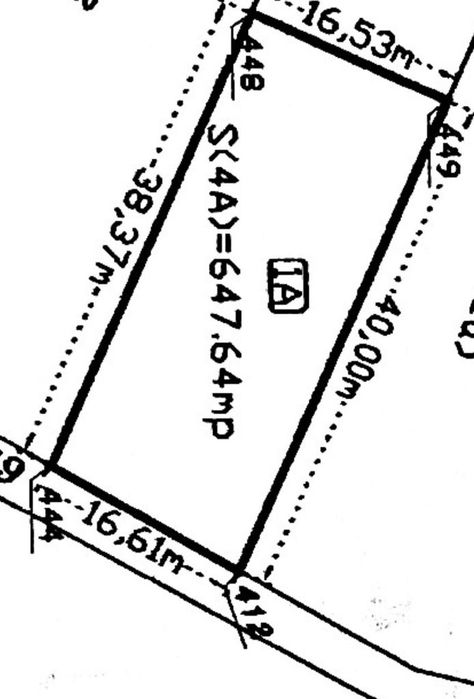 Teren de vânzare în apropiere de pădure și facilități