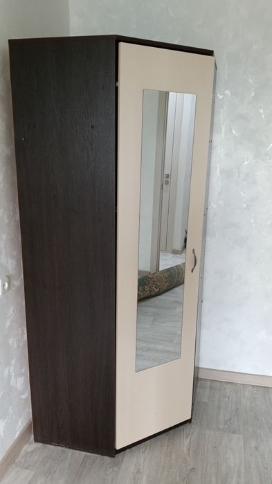 Продам Шкаф угловой