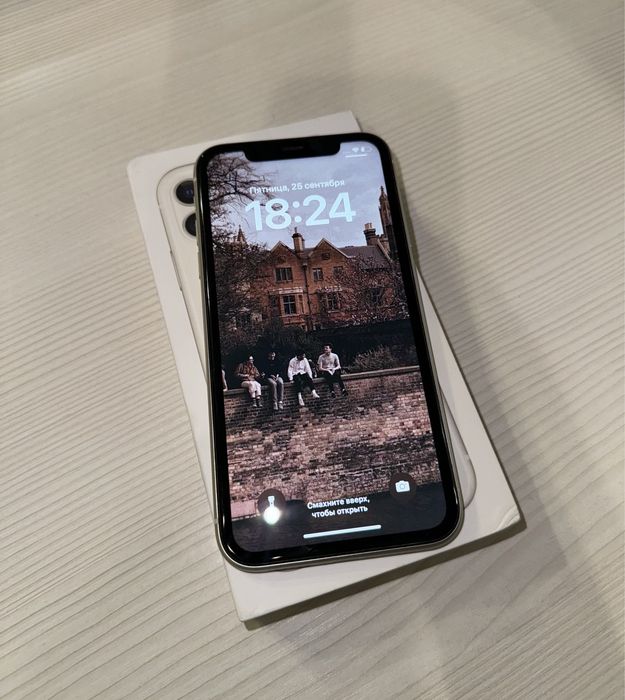 Продам Iphone 11