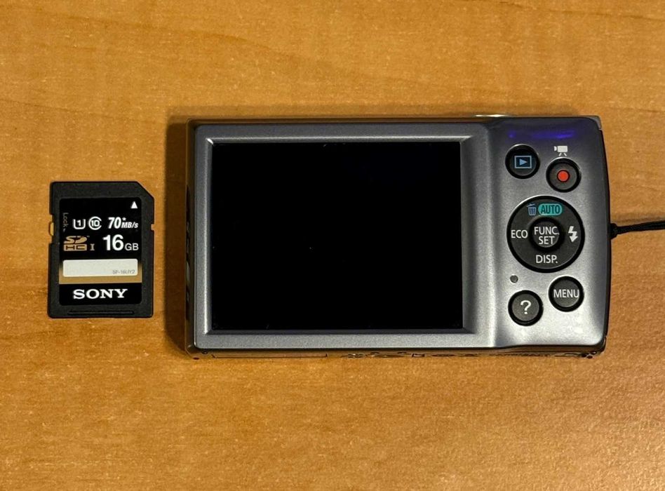 Canon IXUS 160 20MP, zoom optic 8x, card 16GB, cutie originala