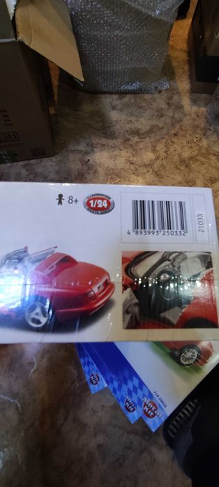 Модель автомобиля 1:24 Кит