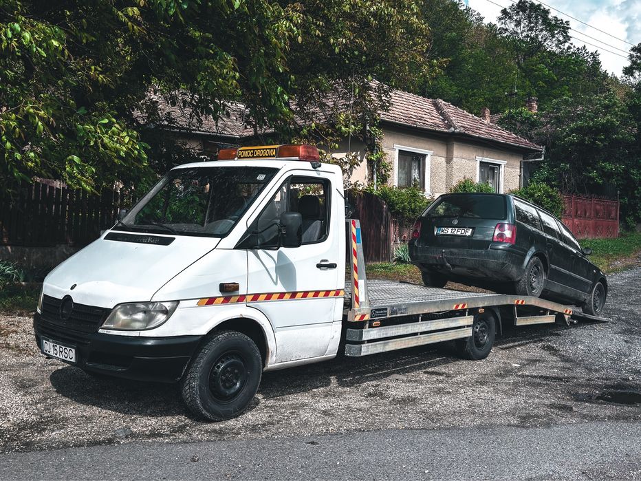Tractări auto // Asistenta Rutiera // 24/24 // Non-Stop