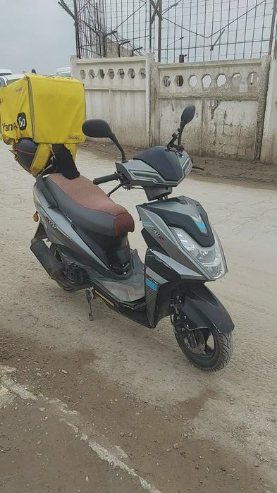 Sikuter Sirochno Sotiladi Benzinlik yurishi yaxshi