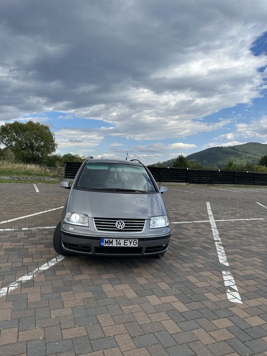 VOLKSWAGEN Sharan