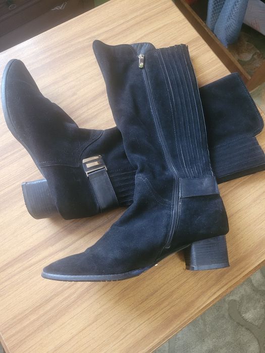 Продам сапоги замша