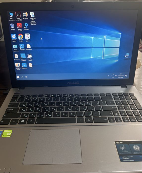 Ноутбук ASUS X550CC