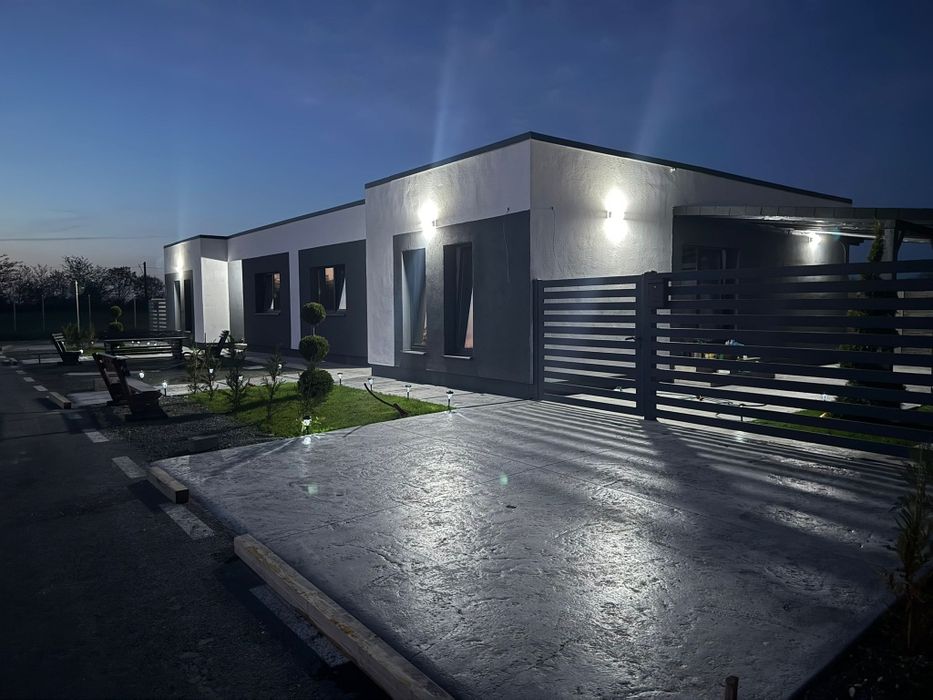 1/2 Duplex/Casa  Remetea Mare