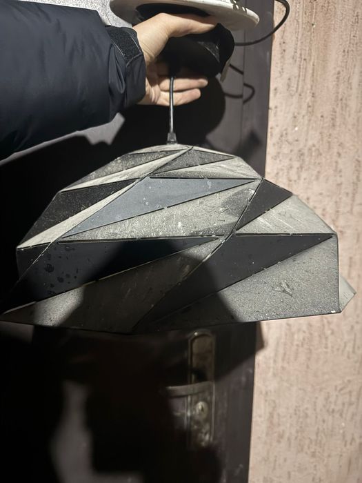 Продам люстры и плафоны не дорого!