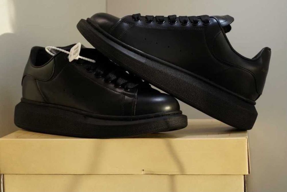 Adidasi Alexander McQueen piele naturala full black negri