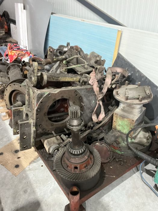 Piese cutie fendt 610 LS