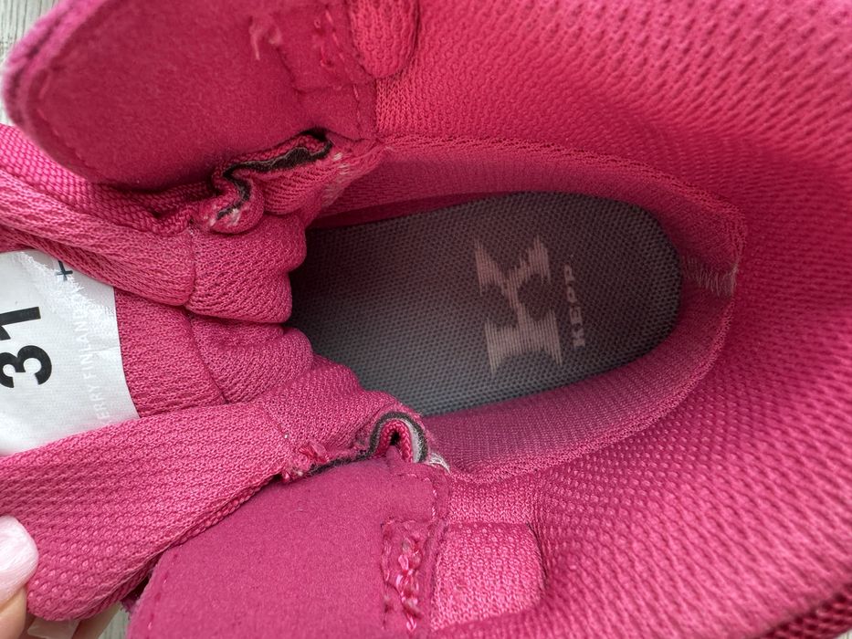 Продам ботинки kerry для девочки