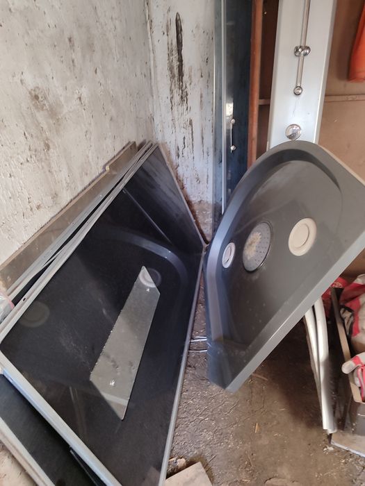 Душевая кабинка.