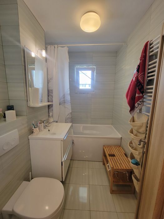 Proprietar, vand apartament cu 3 camere open space foarte luminos si linistit, renovat complet, Dna Ghica cu Sos.Colentina, vizavi de Parcul Plumbuita
