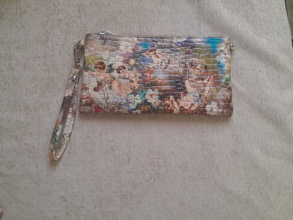 Продам сумочки жен