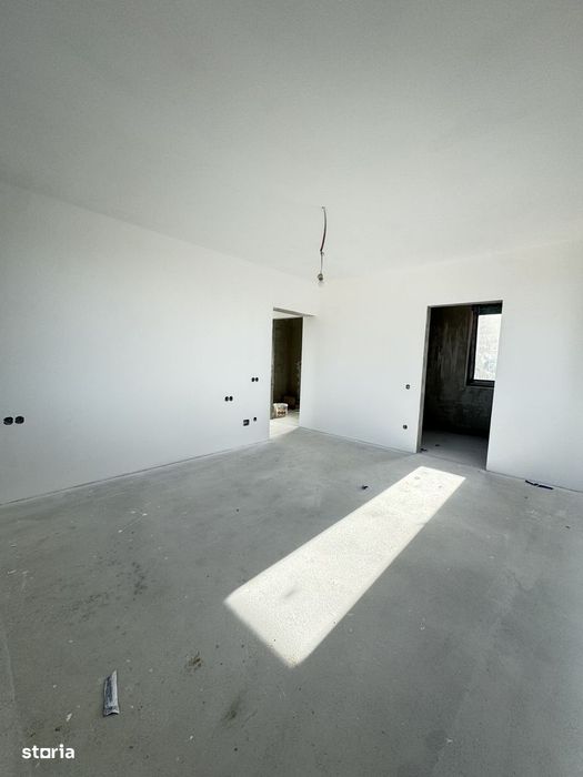 Casa individuala, 4 camere, 120 mp utili, teren liber 702 mp, Chinteni