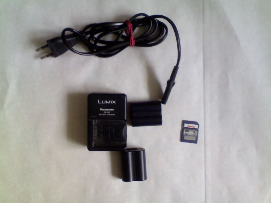 Panasonic Lumix DMC FZ18 + bonus trepied