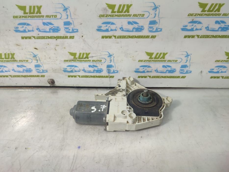 Motoras geam stanga fata 8k0959801b Audi Q5 8R [2008 - 2012]