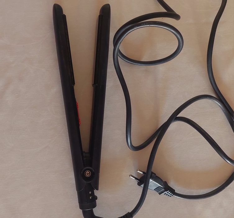 Преса Rowenta Elite Model Look Easyliss SF1512, 200 градуса, Черна