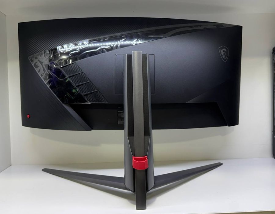 Msi 34 Curvid 3k 180Hz idealni