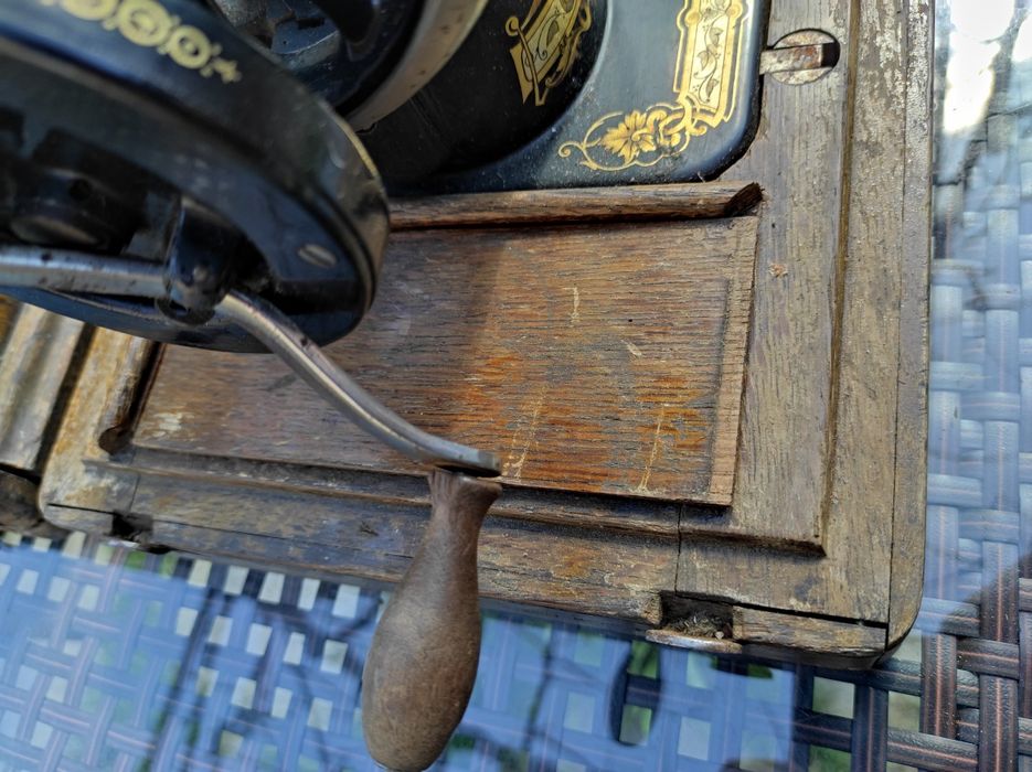 Колекционерска ръчна шевна машина - Singer автентична и рядка