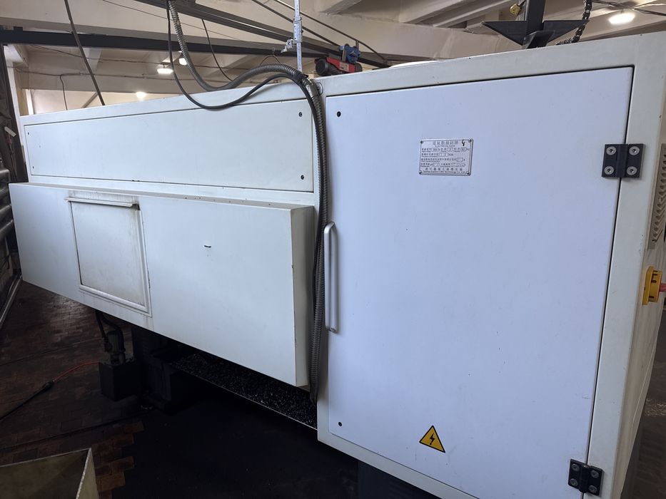 Токарный станок с ЧПУ