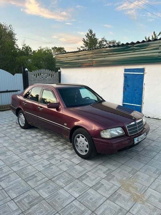 легковая машина мерс