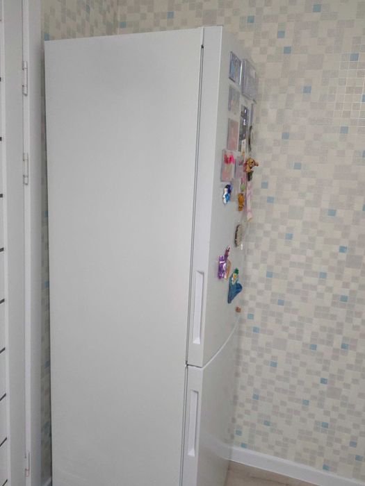 Продам холодильник в отличном состояние
