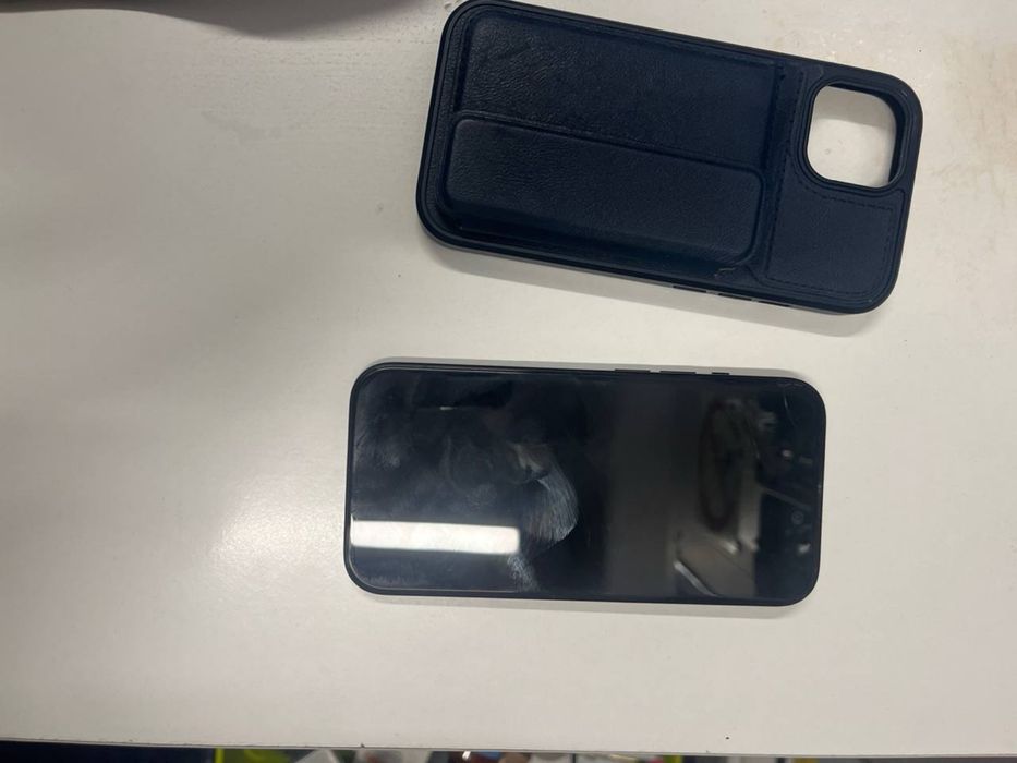 Продам Айфон 15 Матовый