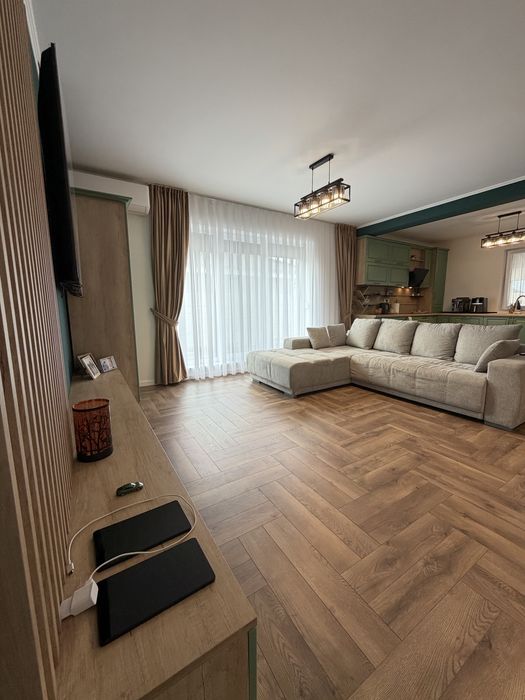 Bocalin Home vinde casa la cheie (Gard Inclus)