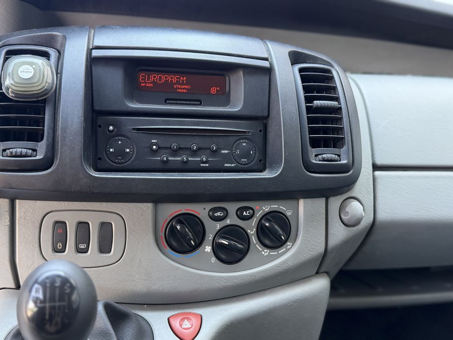 Renault trafic facelift!!