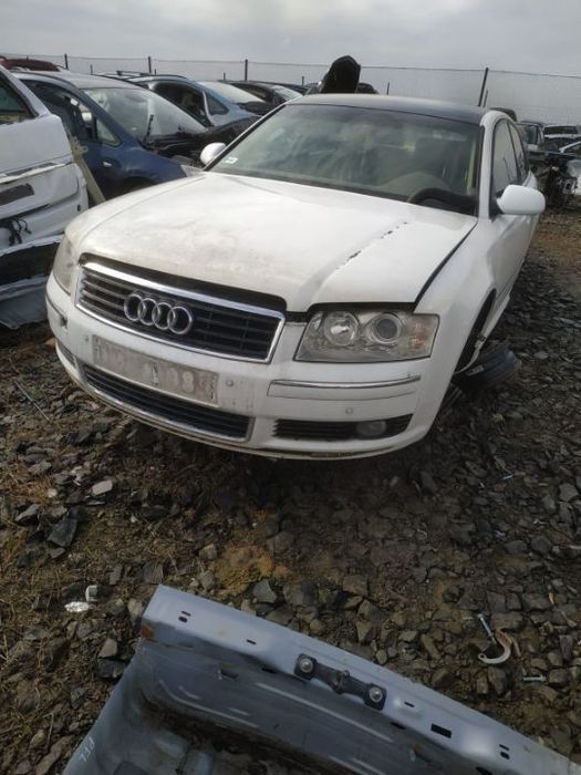 Dezmembrez Audi A8 3.0i 8E