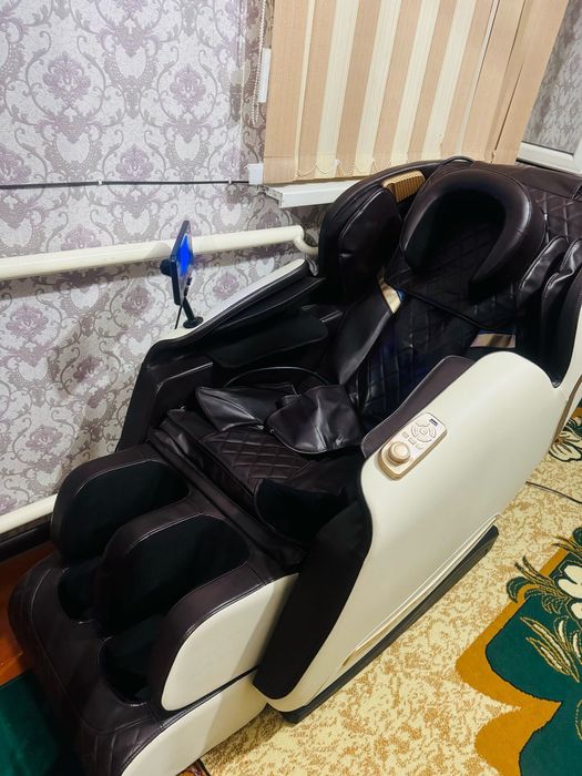 Массажёр почти новый