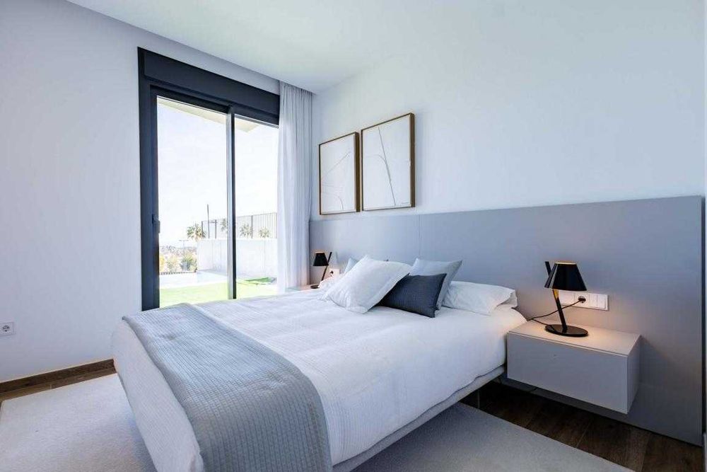 Vilă nouă. Vedere uimitoare la mare și la munte. Polop Benidorm, Altea