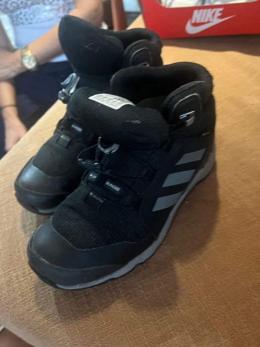 Момчешки маратонки на Адидас терекс