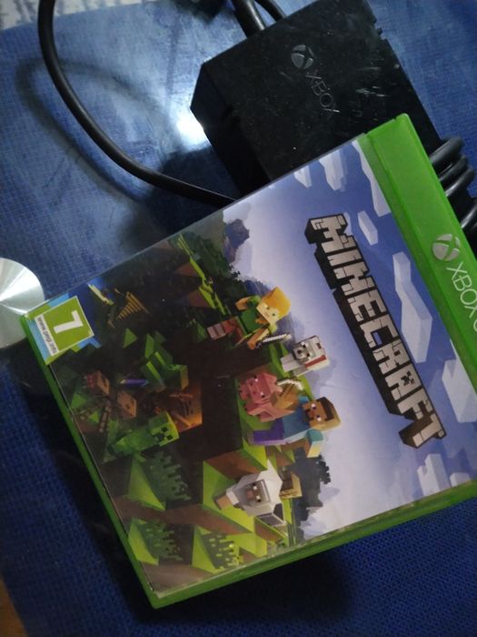 Minecraft Xbox + Захранване