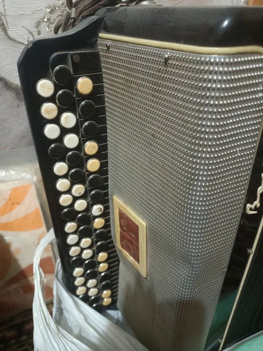 Продам баян рабочий