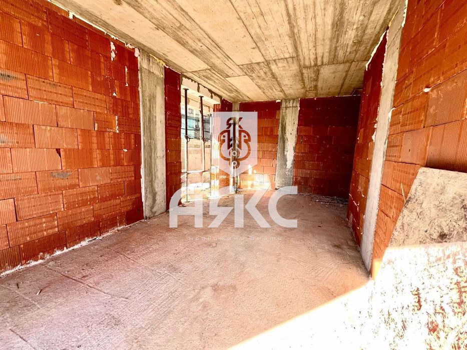 Тристаен апартамент в кв. Горна Баня