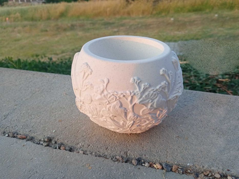 Саксии/ кашпи за кактуси/ сукуленти