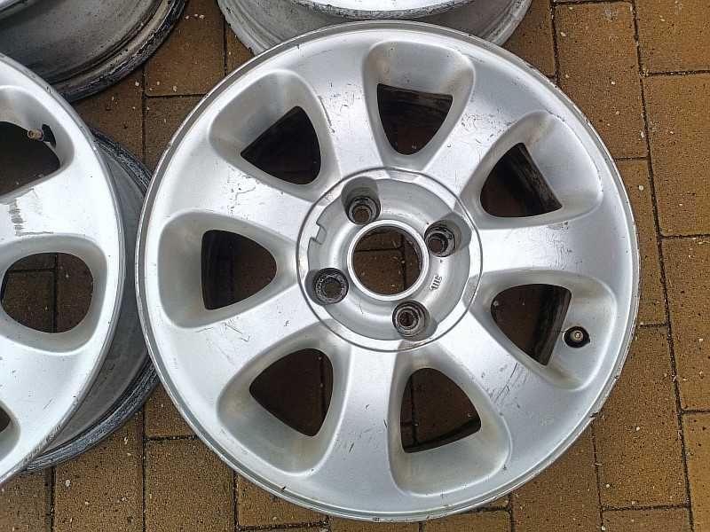 Продам оригинальные диски на Пежо